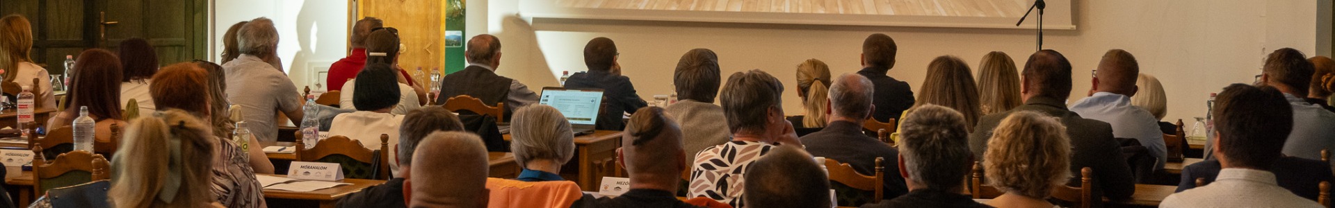 A Kárpát-medencei Népfőiskolai Hálózat szakmai konferenciája - VIDEÓ