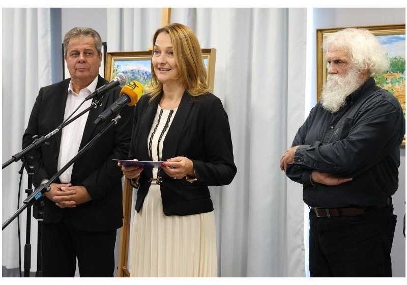 2025. október 14.  A „Pillanatok” című kiállítás megnyitójáról, Nyíregyháza