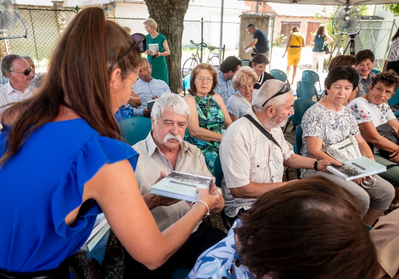Bemutatták a Rongyos Gárda történetéről szóló tanulmánykötetet