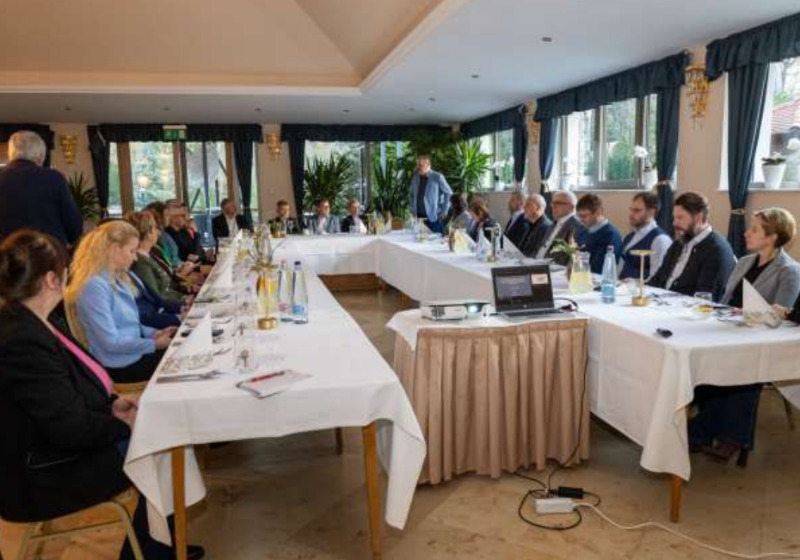 Huszadik alkalommal ülésezett a Bláthy Törzsasztal Tatán