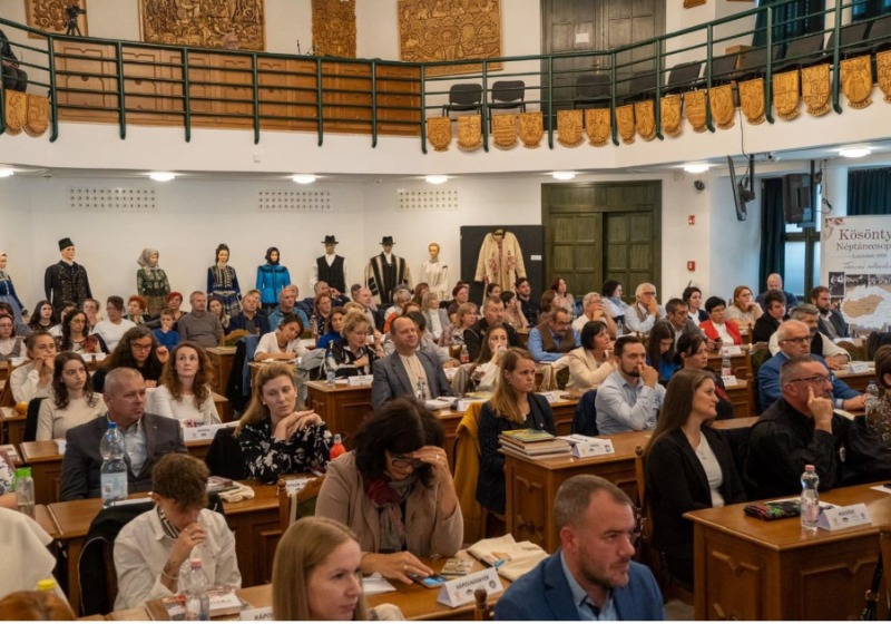 A Kárpát-medencei Népfőiskolai Hálózat szakmai napja Lakiteleken