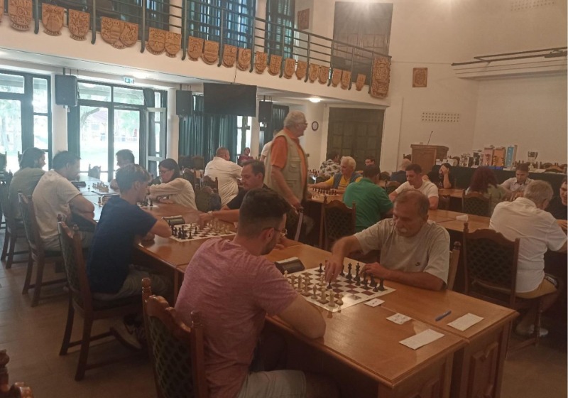 Egy család vagyunk – Ismét asztalhoz ültek Lakiteleken a Sakkozó Magyarok