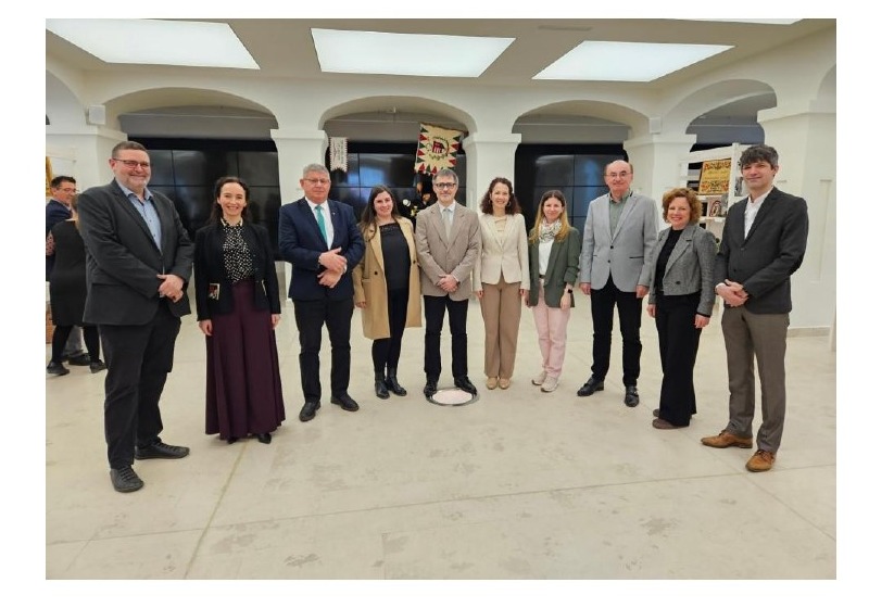 Konferencia az amatőr művészeti  mozgalmakért