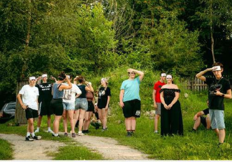 Lázárfalván táboroztunk az Udvartérrel
