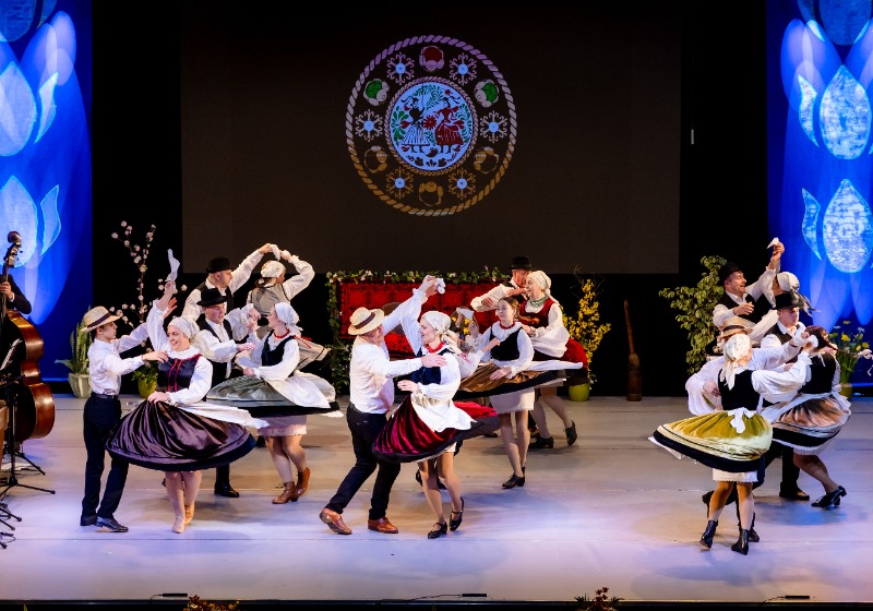 ÉLŐ HAGYOMÁNYUNK III. Kösöntyű találkozója előadások