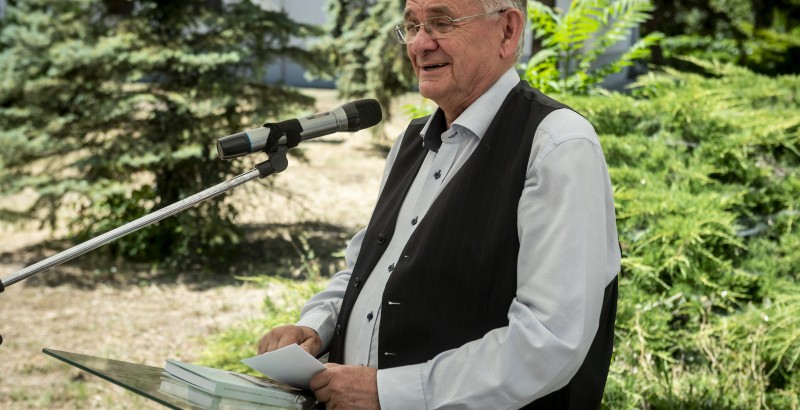 2025.07.03_Izsák_Rongyos _Gárda_Konyvbemutato_07