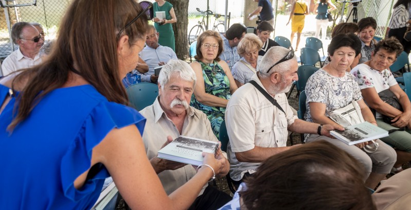 2025.07.03_Izsák_Rongyos _Gárda_Konyvbemutato_15